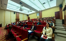 經濟管理學院師生參加《站在新的起點認識伏羲文明》專題講座